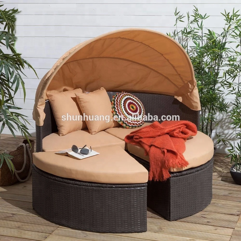 New style round shape lounge chair PE rattan beach day bed with canopy for sea beach