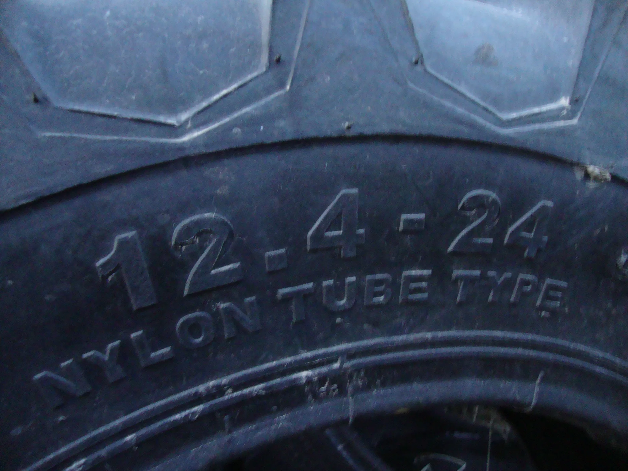 farm agricultural tractor  tires 12.4-24  12.4-28 12.4-38  12-38 tyres