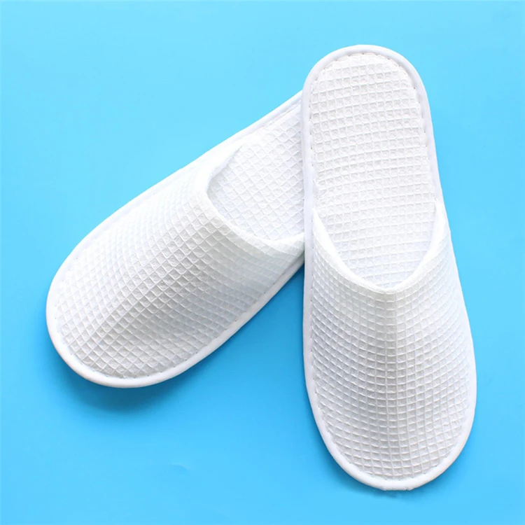 Wholesale Cheap Fashion Soft High Quality Luxury Printed Warm Bathroom Spa Slippers Hotel Disposable Slippers