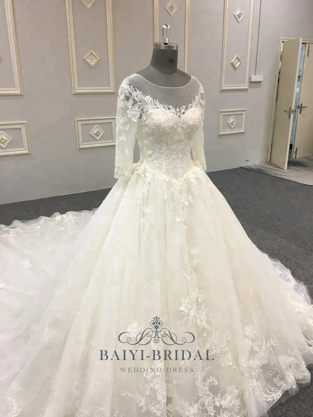 New arrival beautiful women bridal dress ball gown wedding dress luxury real wedding dress with court