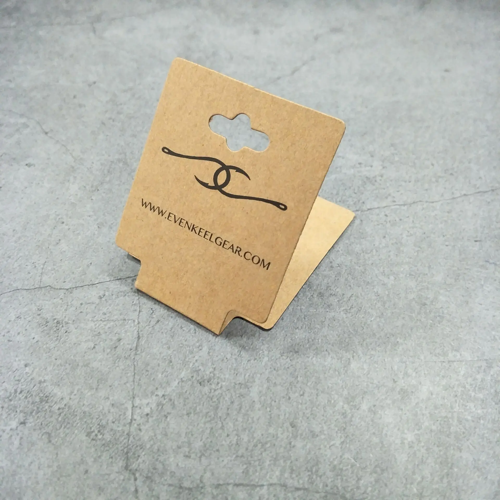 Custom brand logo design foldable brown kraft paper cardboard color printing jewelry hang tag