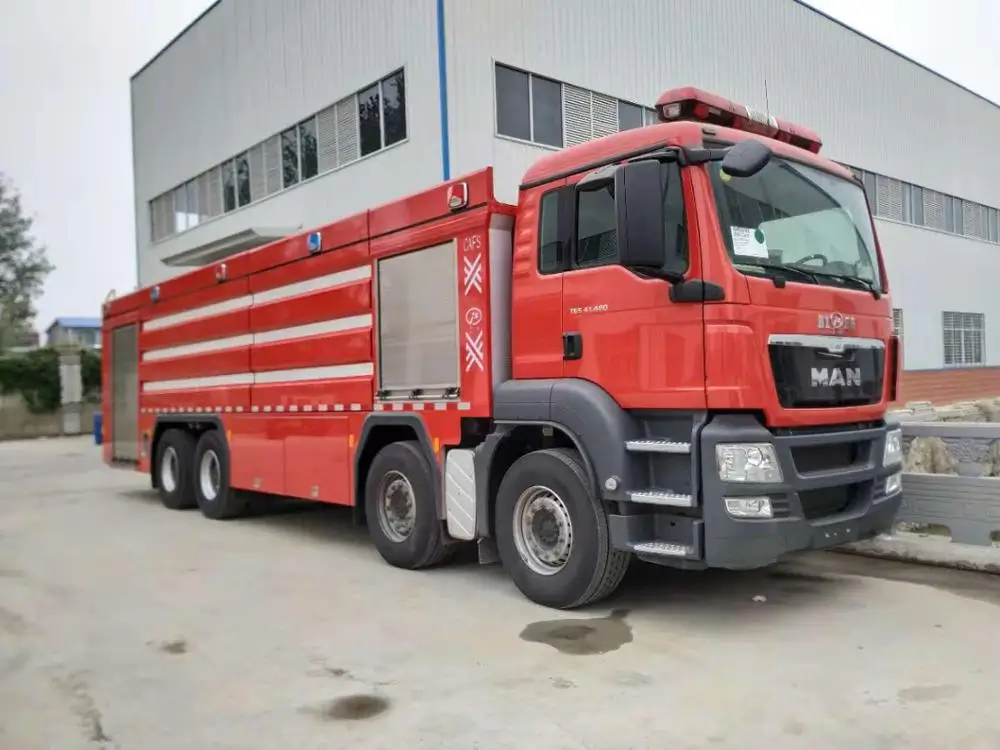 
2020 new cars water foam dry powder Man fire truck 