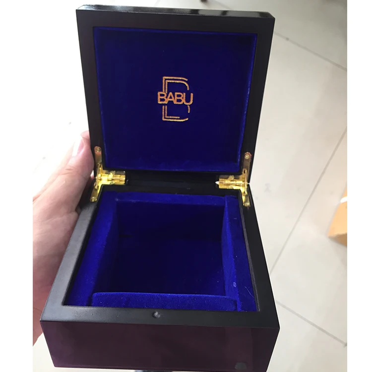 Деревянная подарочная упаковочная коробка с логотипом на заказ, черная деревянная коробка с полированной поверхностью