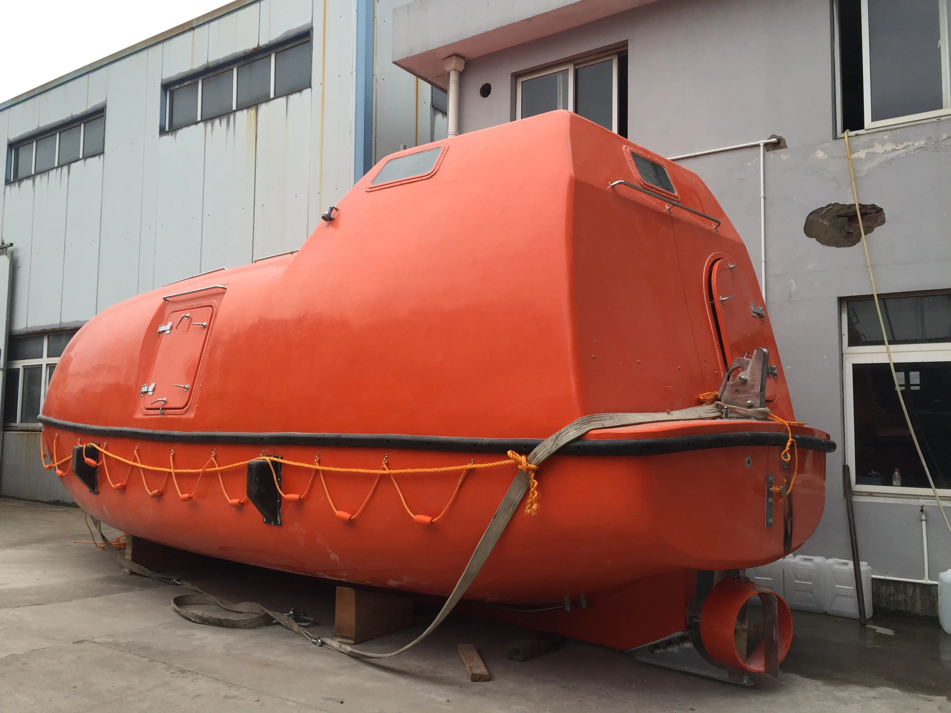 Lifeboat Manufacturers Selling Free Fall Lifeboat