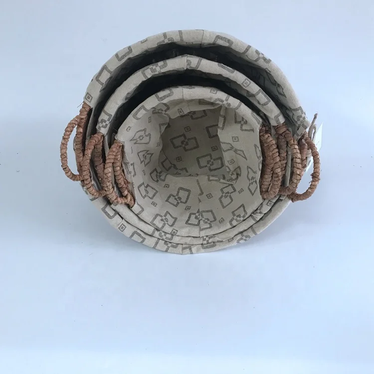 unique extra large round shaped woven seagrass straw corn husk storage toy laundry basket with cloth lining