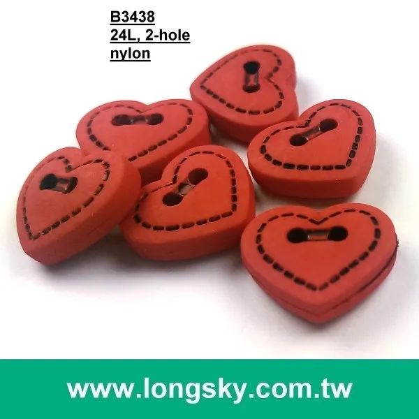  (# B3438) Симпатичные пластиковые пуговицы в форме красного сердца с двумя отверстиями