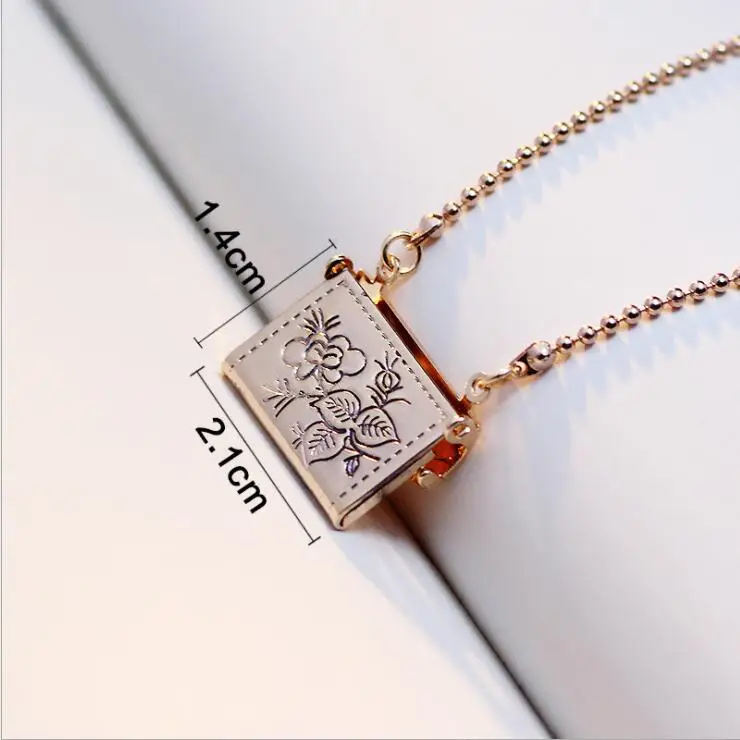 
Vintage pattern small square box can put photos Floating Locket necklace 