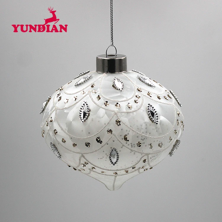 Factory Wholesale Different Shape Elegant White Glass Christmas Ball for Wedding and Holiday Hanging Decoration