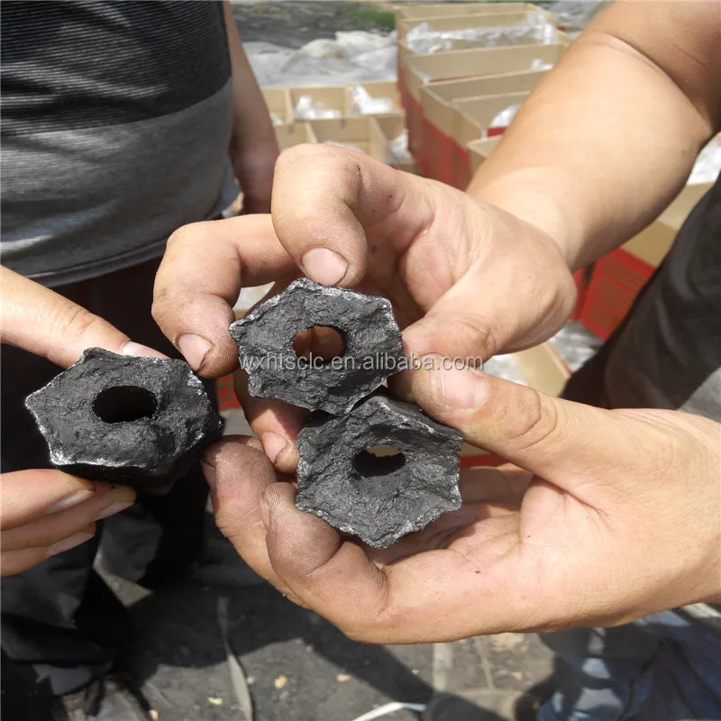 Бездымные чистые опилки и легкое воспламенение угля для барбекю в ресторане/древесный уголь