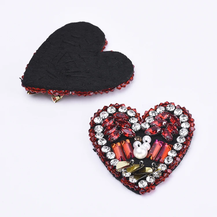 Yongze acrylic rhinestone heart embroidery iron on patches brand beads