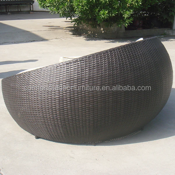 
All-weather Beach/Swimming Pool Side Rattan Chaise Lounge 