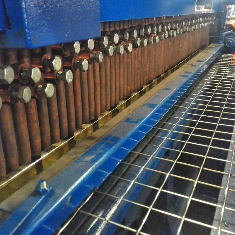 Superior quality auto steel construction welding wire mesh machine