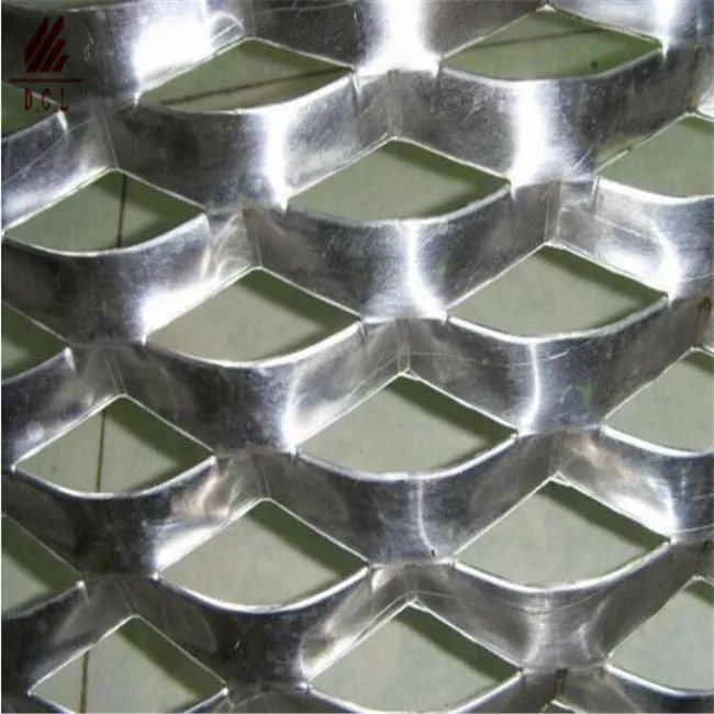 Aluminium expanded metal with Thickness: 1mm Strand width: 1.2mm Hole: 6mm x 12mm
