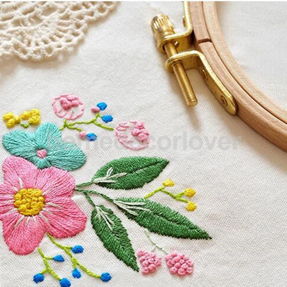 Embroidery Hoop Wooden Embroidery Frame Small Hand Stitching Hoop Cross Framing Hoop DIY Gift Earring