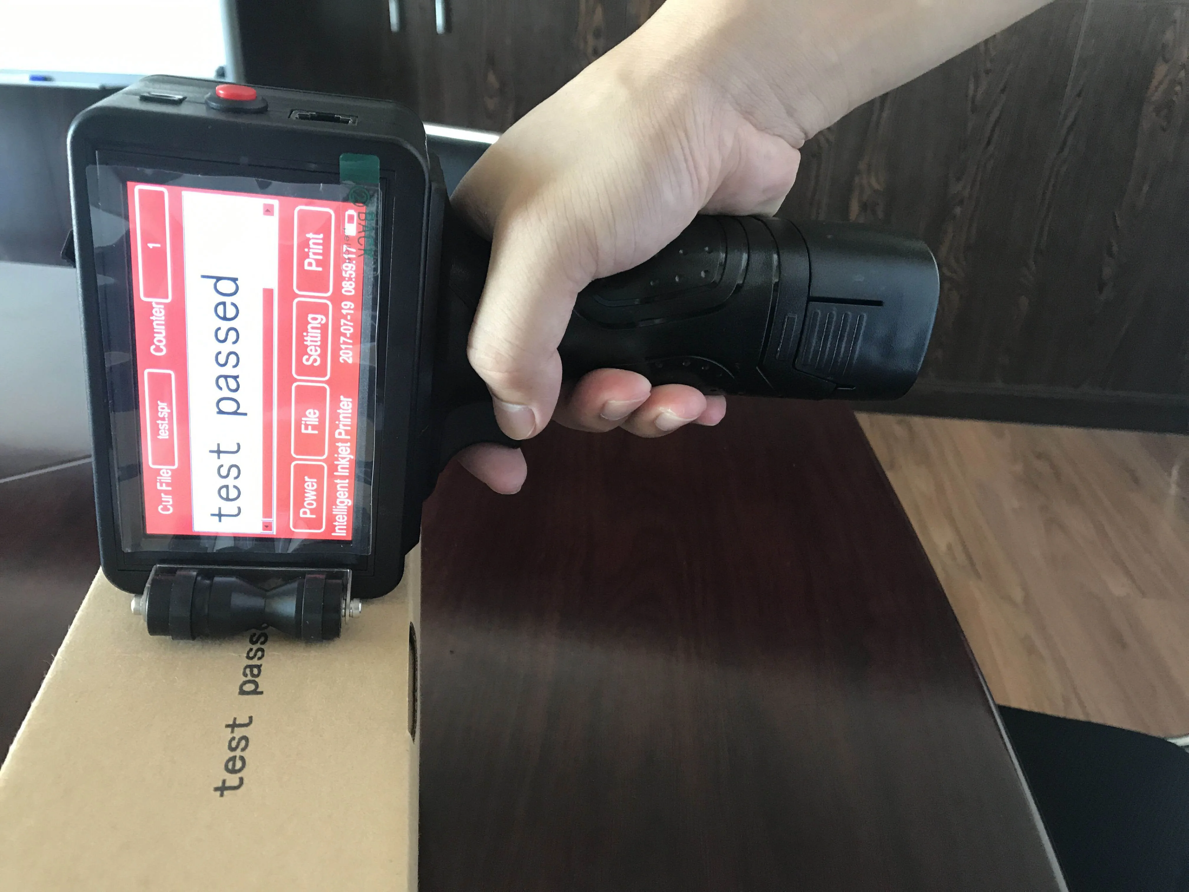 Portable batch number inkjet code printer print machine for code marking on wood metal plastic carton paperboard