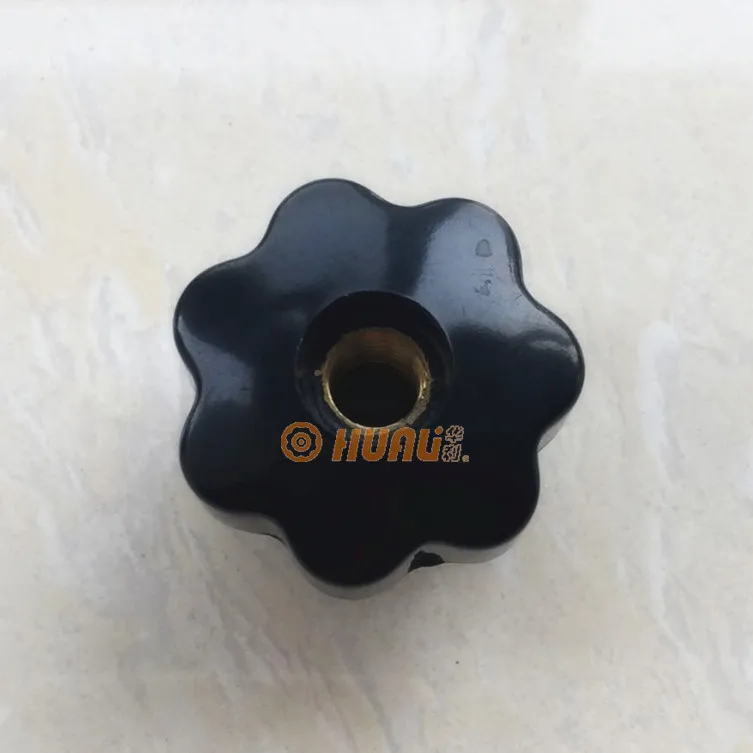 HL.12100 Bakelite Lobe Knob, Fluted Rim Threaded Hole Knobs