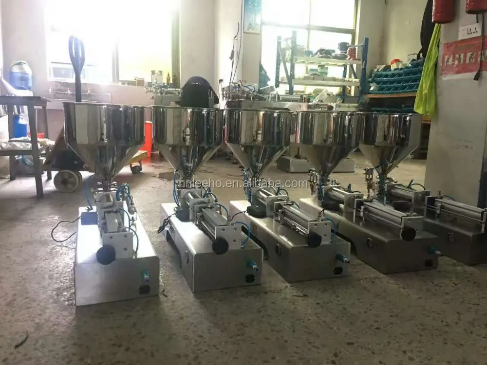 double nozzles liquid filling machine