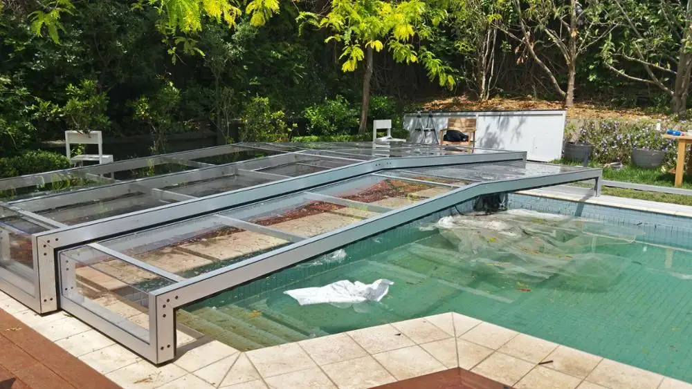 Retractable Swimming Pool Cover with polycarbonate panel and Aluminium frame