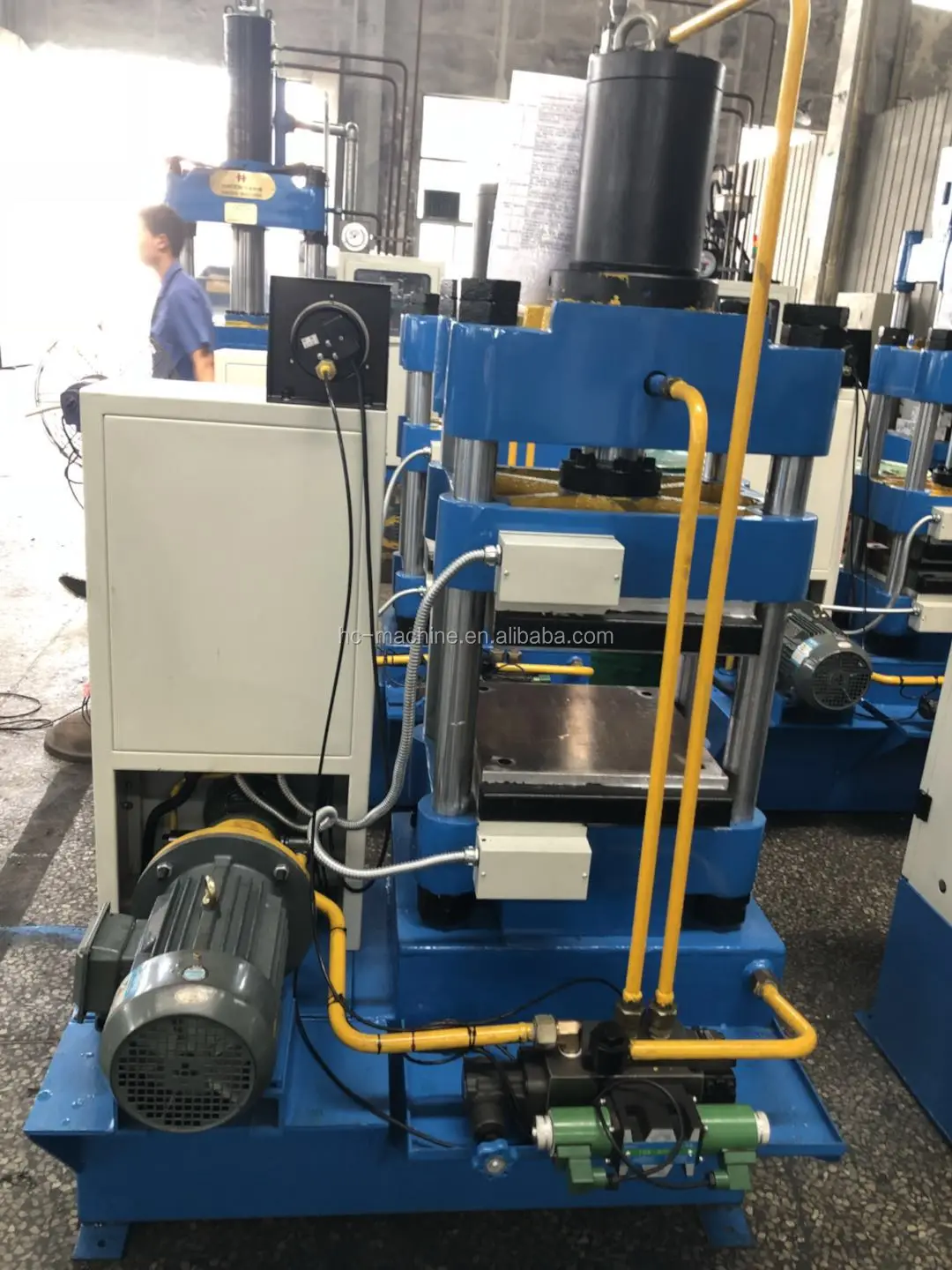 YJ-63T четырехстоечный гидравлический