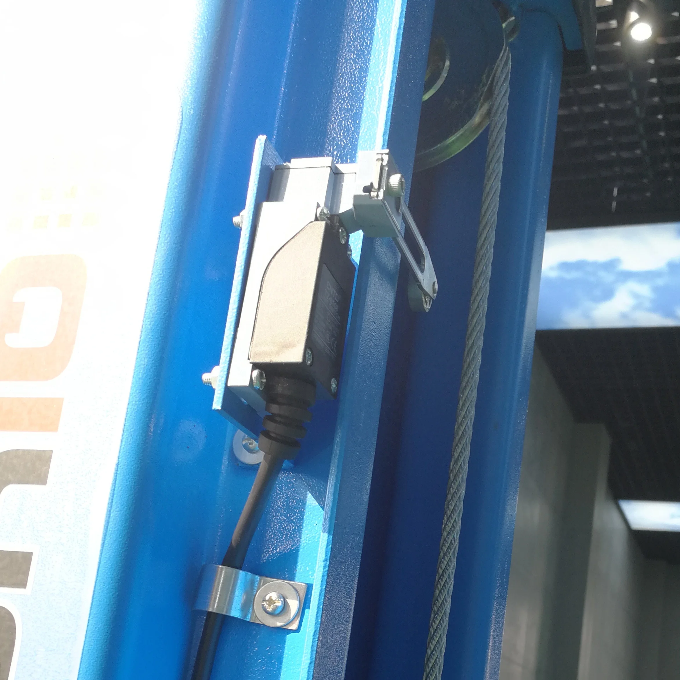 cheap home garage used 4.0ton hydraulic base plate two post car lift