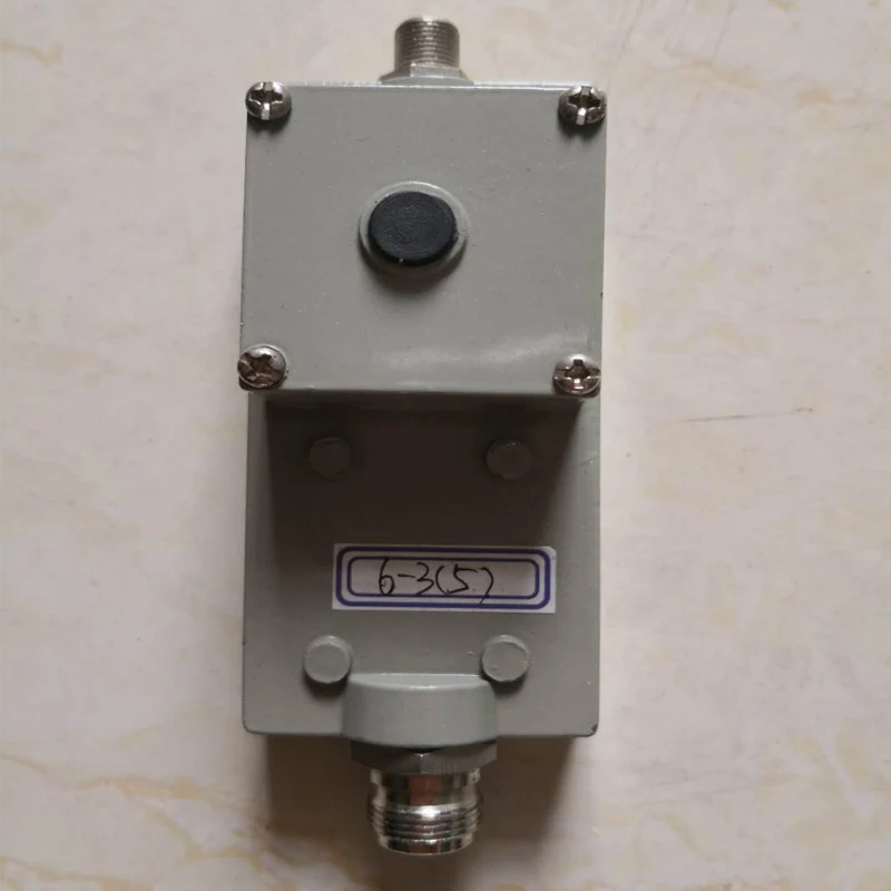 
Indovision LNB S Band Down Converter with 2.3-2.7 GHZ or Customized 