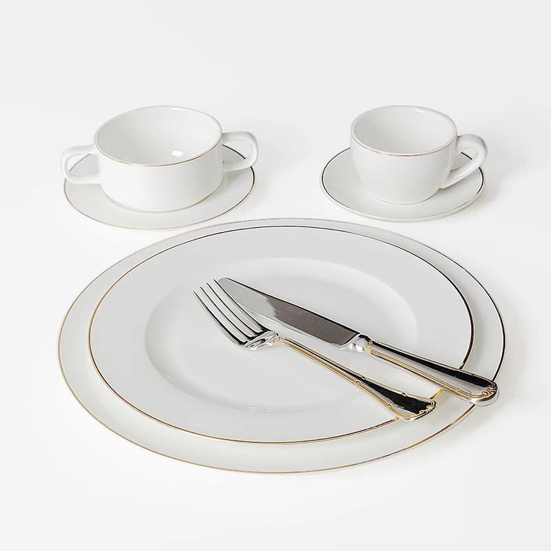 Ensemble De Diner En Porcelaine Ecologique De Luxe En Ceramique Et Or Avec La Vaisselle De Luxe Golden Edge Set Vaisselle#