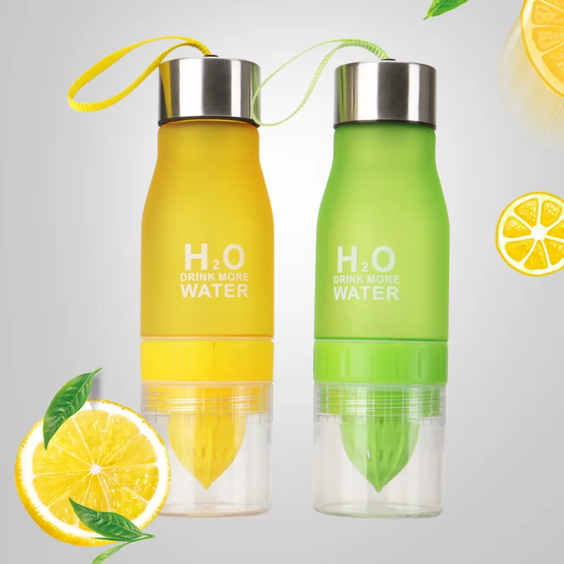 Colorful Plastic Lemon Cup Manual Portable Fruit Juice Bottle Fruit Infuser Water Bottle