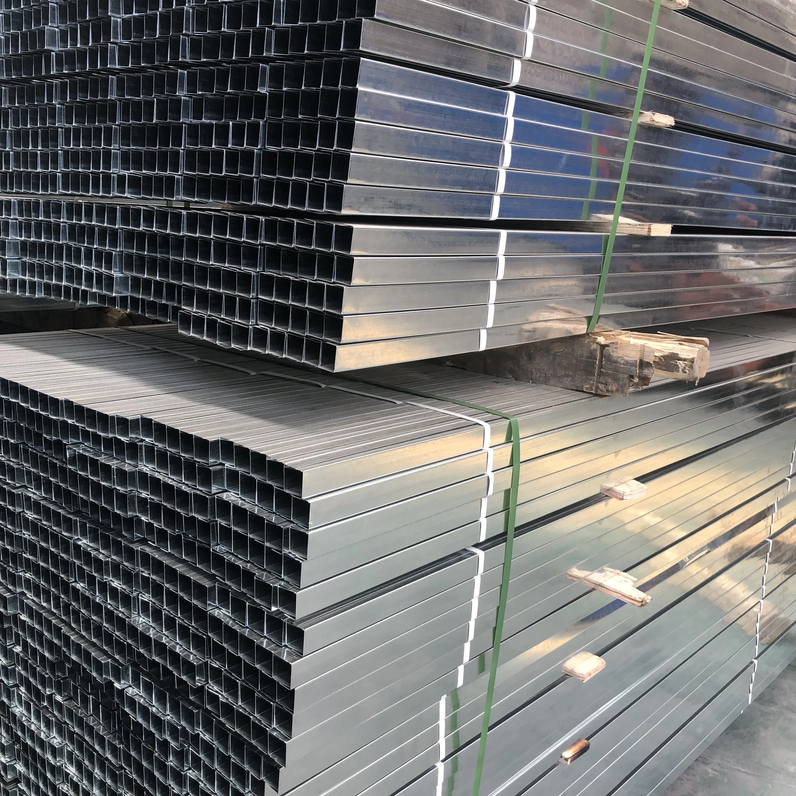 Roof Panel Manufacturer Galvanized Metal Promotional China Galvanized Sheet Metal Channel Galvanized 50-275g Metallic Color SDL