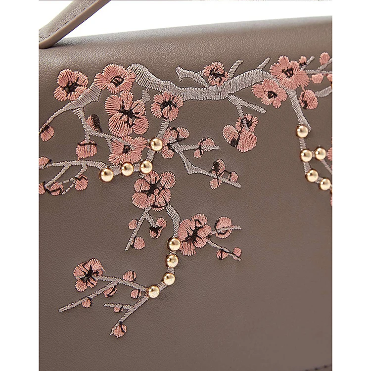 Hotssale Flower Embroidery Genuine Leather Women Crossbody Bag from China Handbag Manufacturer