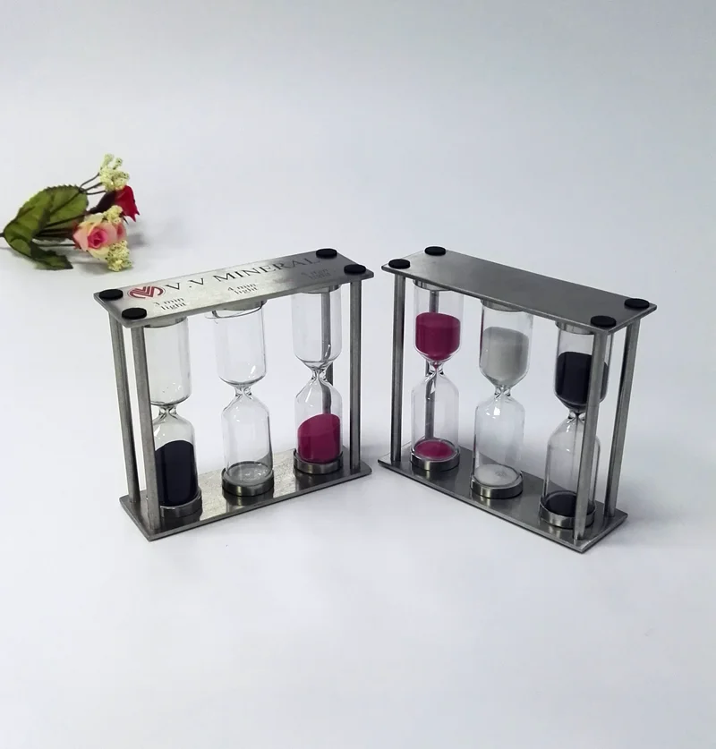 
hot sales 3 in 1 metal logo Gift 304 stainless steel frame 3 4 5 minutes Hand Made Borosilicate Glass Sand Timer Hourglass 