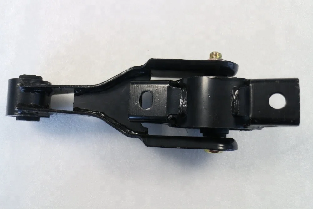 Car Parts 96591290-R Rubber Engine Torque Strut Mount for Chevrolet Matiz Spark 2006-2010