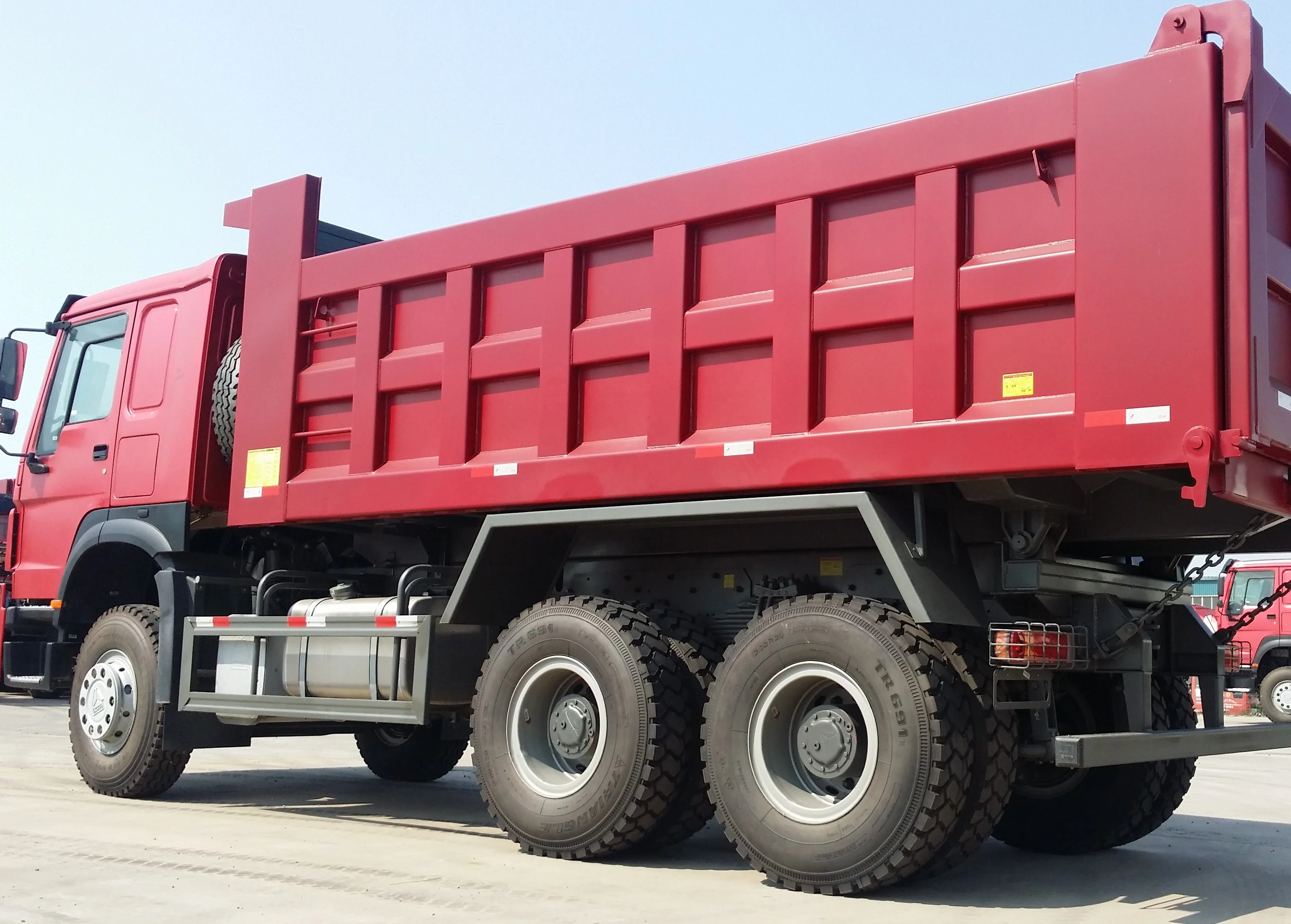  Лидер продаж Sinotruk Howo Самосвал 6x4 ZZ3257N3847 336HP грузовик на 40 тонн