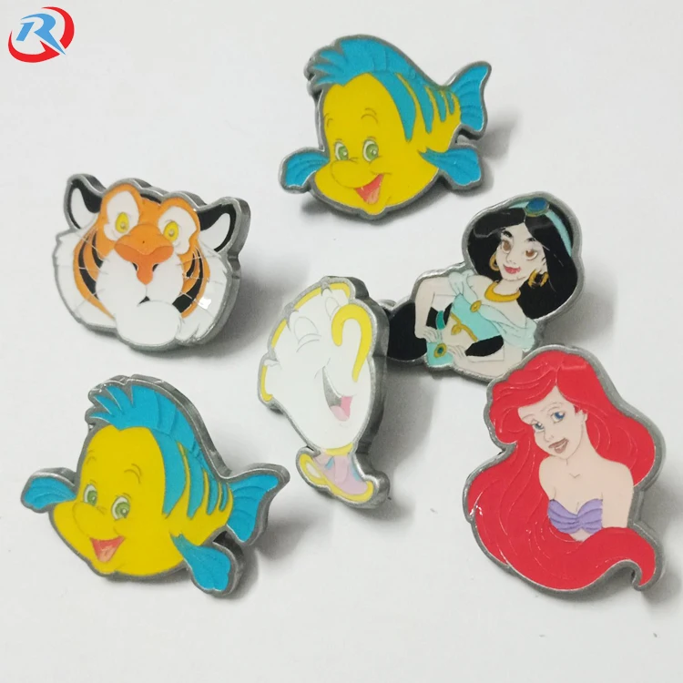 Custom Lapel Pin Metal Badge Custom logo Christmas metal craft gifts