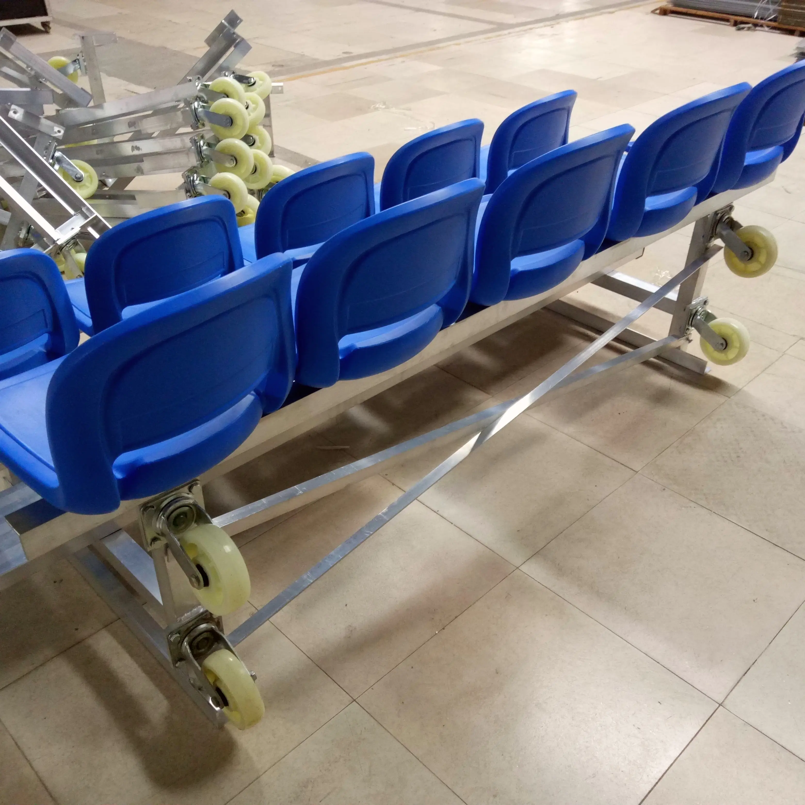 2 Row Aluminum Portable Bleachers With HDPE Seats For Playground Court Stadium