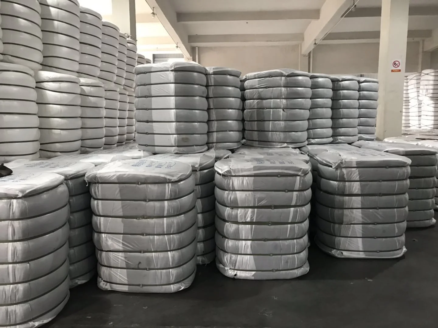 
polyamide Nylon 6 staple fiber dope dyed black 2.5D*51mm for wool yarn spinning 