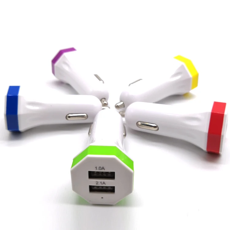 Автомобильное зарядное устройство для сотового телефона с 2-мя