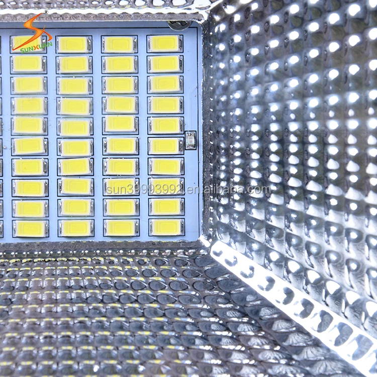 3 Years Warranty UL CE TUV Approved Integrated Remote Control Solar Power LED Flood Lights