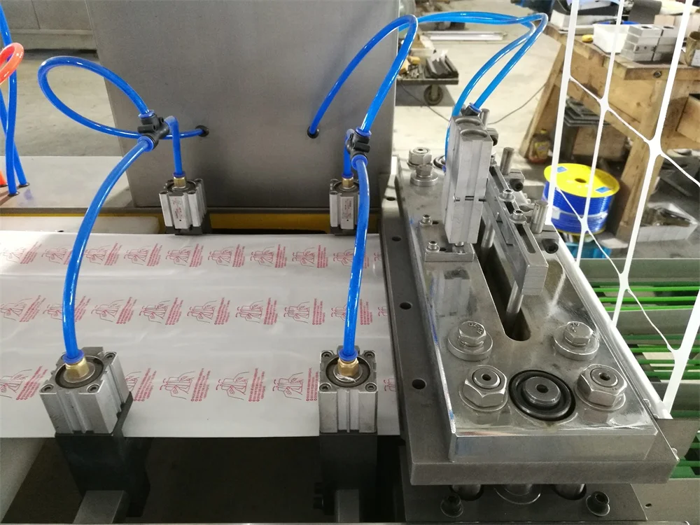 Manufacturer Of Automatic Heating Pad For Clothes Packing Machine