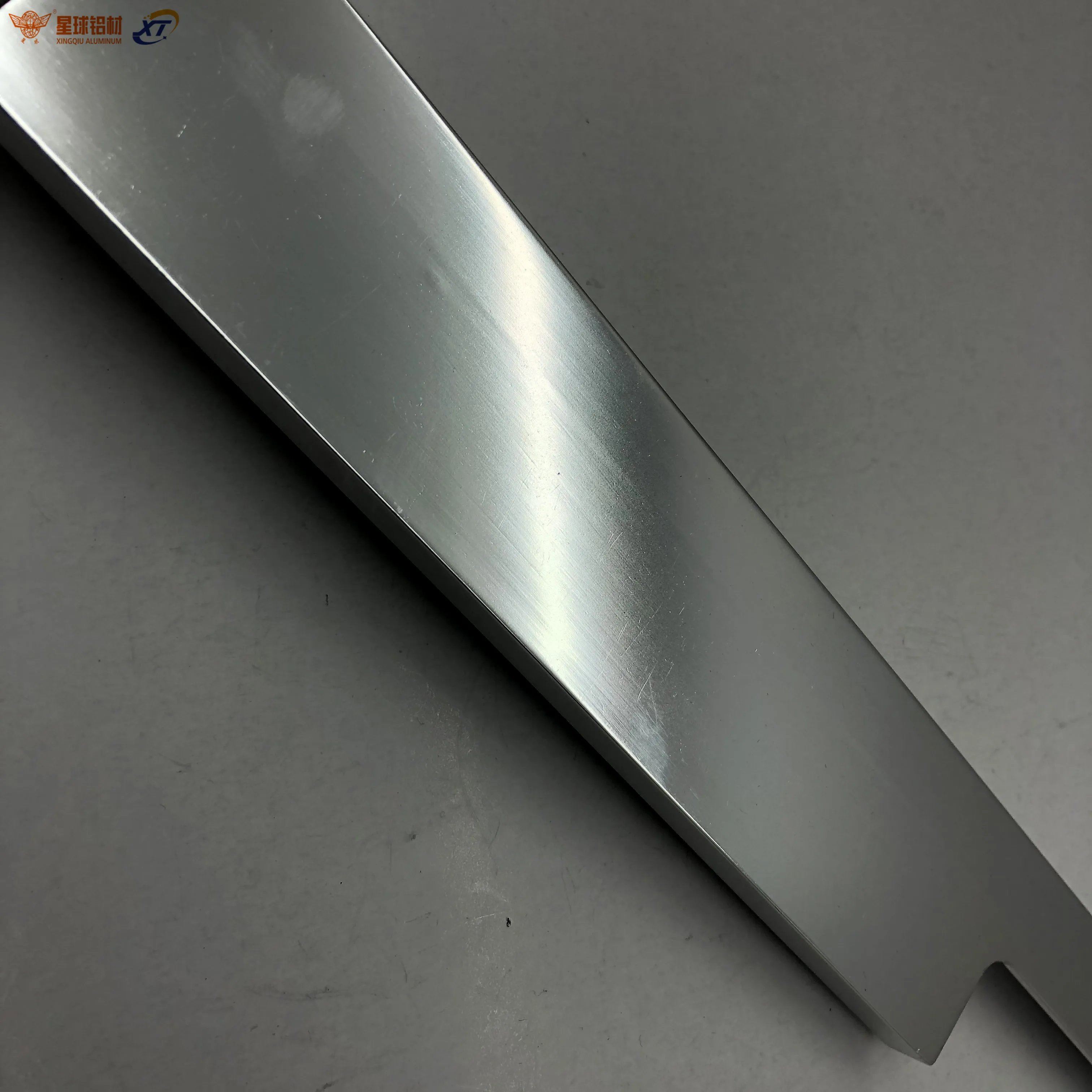 China manufacturer aluminium extrusion profile/kitchen cabinets