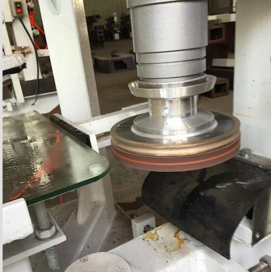 Шлифовальный станок для углов