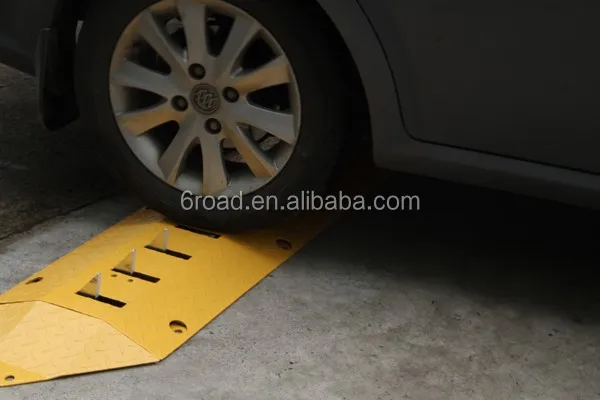 Automatic Remote Control Spikes Tire Killer Barrier, two way road block speed bump