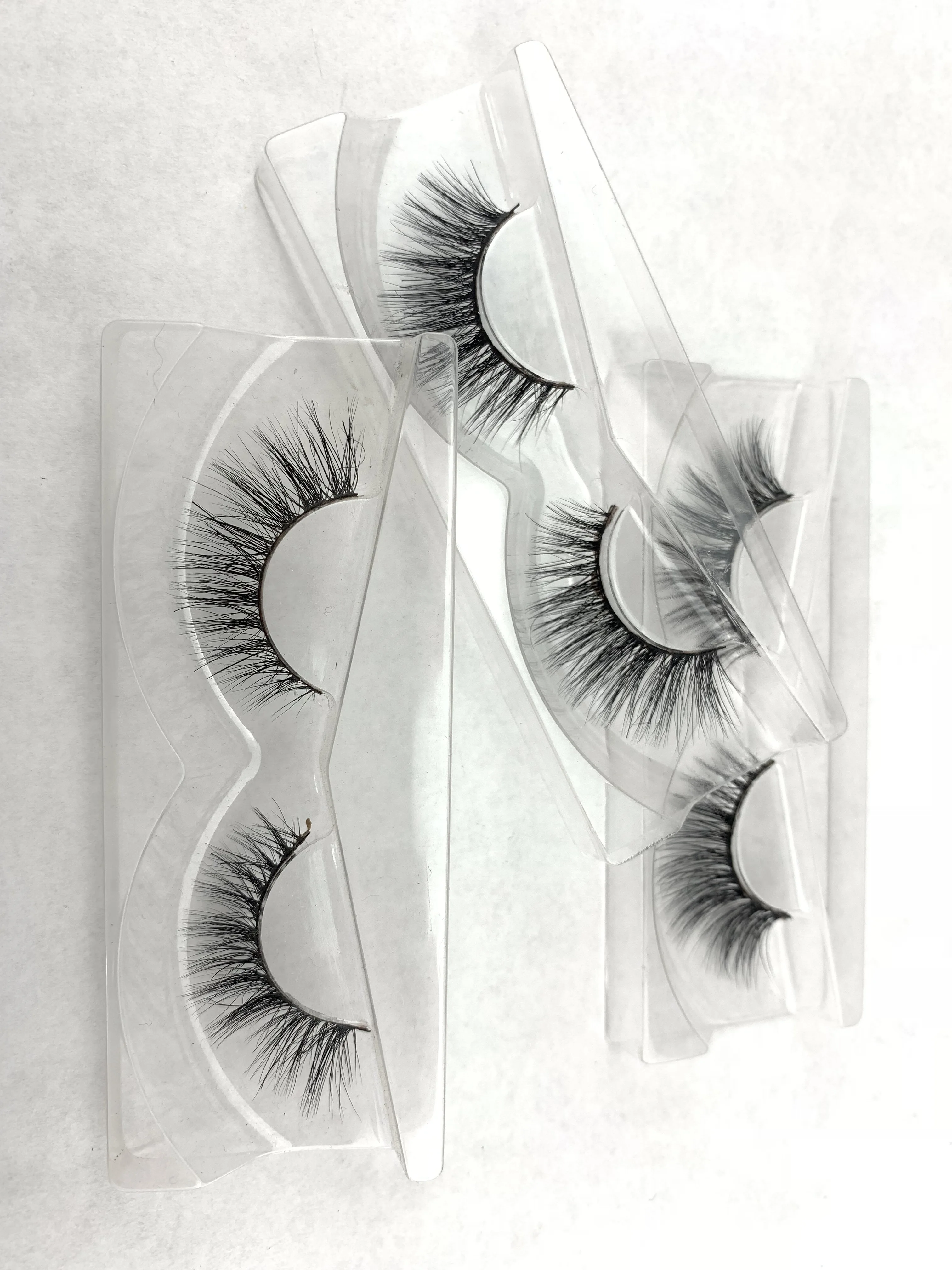 
Buy 2019 Hot Style Fake Strip Mink Eyelashes Retail With Nature Looking For Makeup 