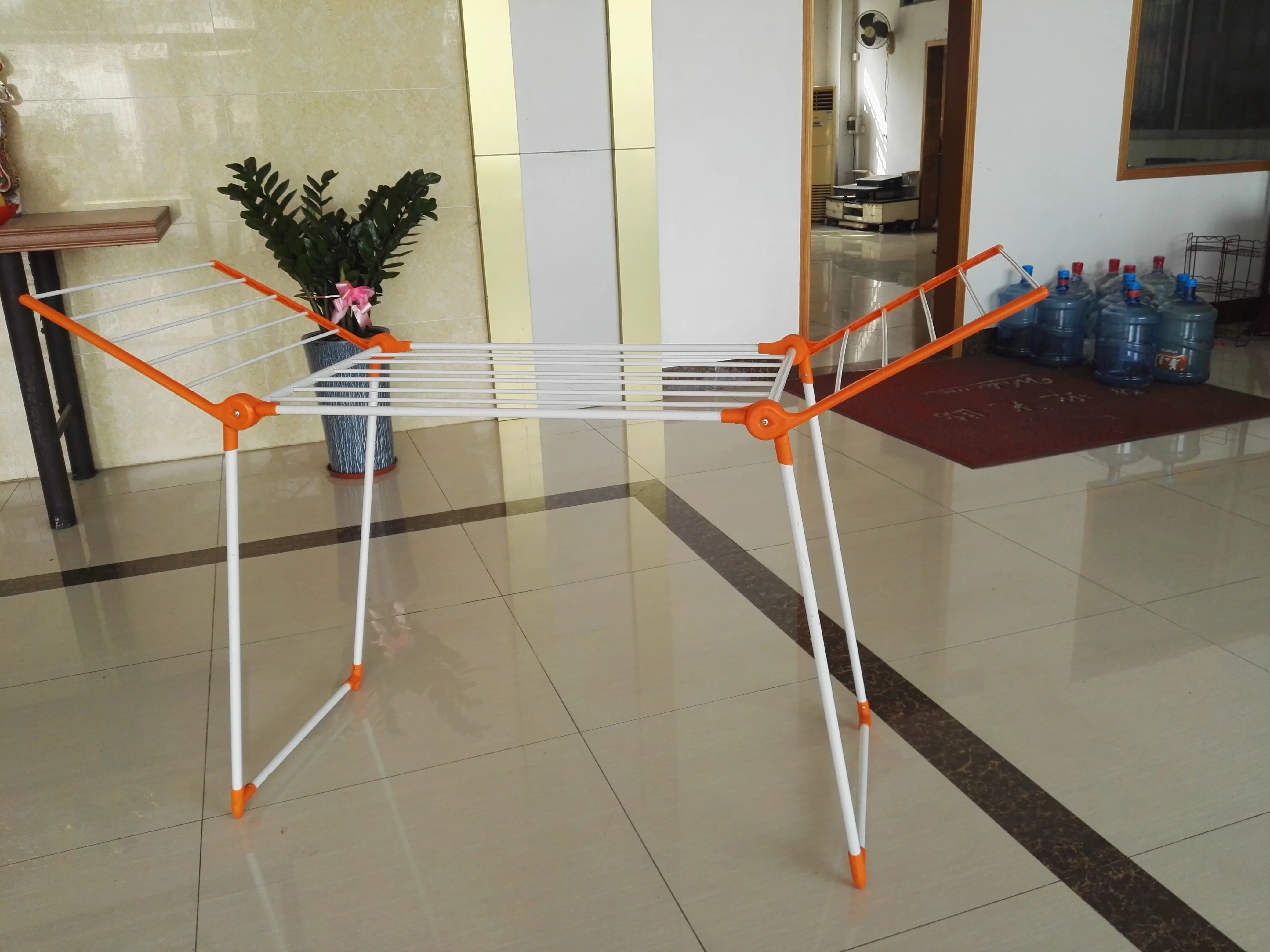 OEM&Wholesaler 551-9A 2019 newest luxury free standing metal clothes drying rack with foldable wings