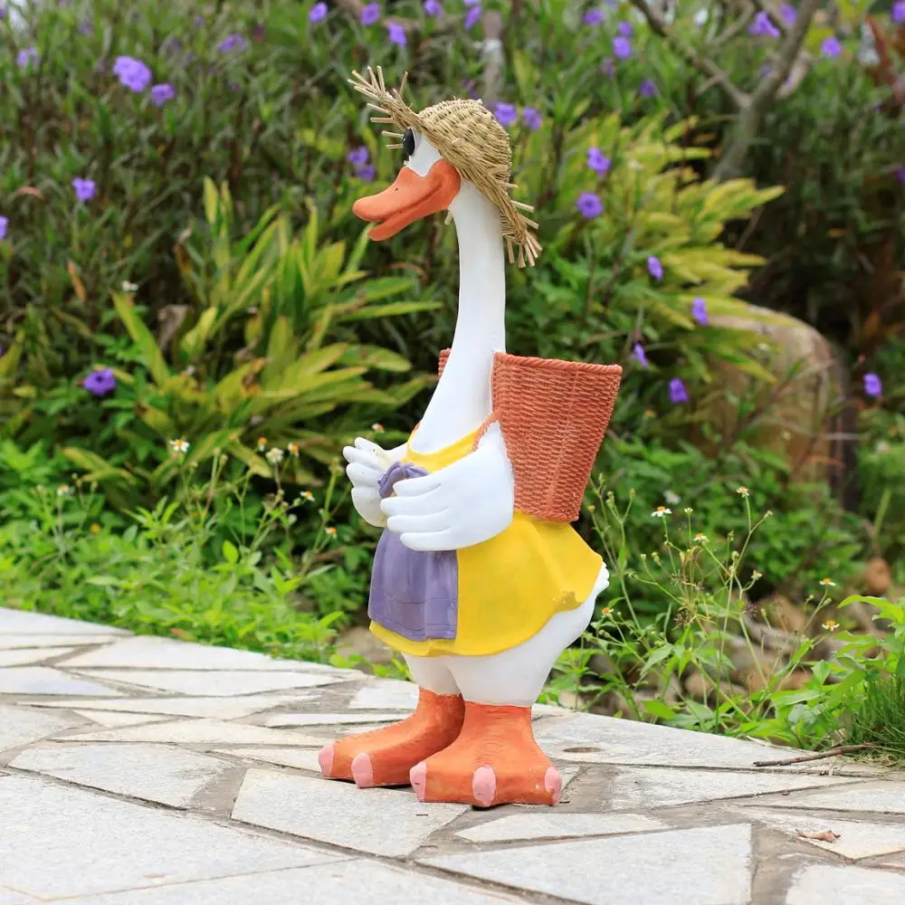 Factory Price Lovely Fiberglass Cartoon Duck Statue For Garden Decoration