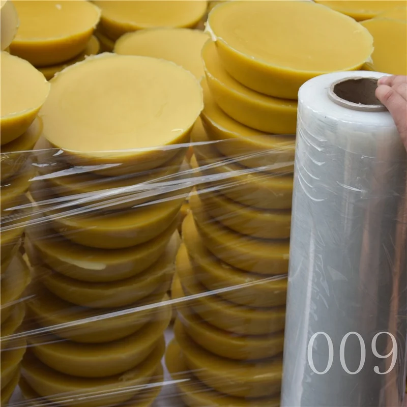 Yellow synthetic beeswax