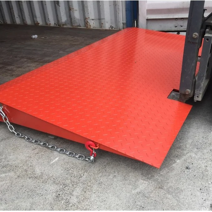 Heavy duty steel dock board provide loading and unloading capabilities