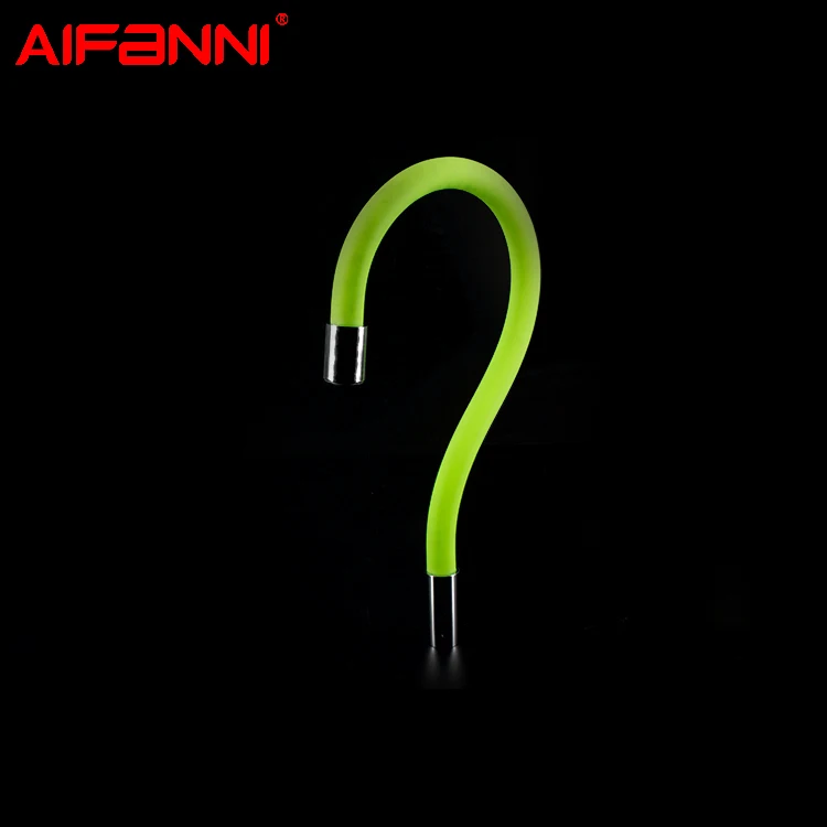 Рекламные цены бесплатный образец гибкий шланг для кухни коснитесь