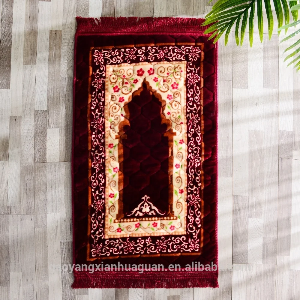 High Quality New design classical anti slip Muslim prayer rug  muslim custom mosque carpet custom sejadah