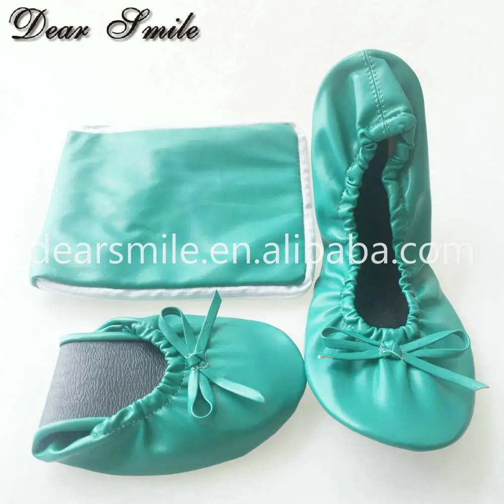 Wholesale cheap foldable flats ladies soft rollable ballet nice driving shoes in big pouch