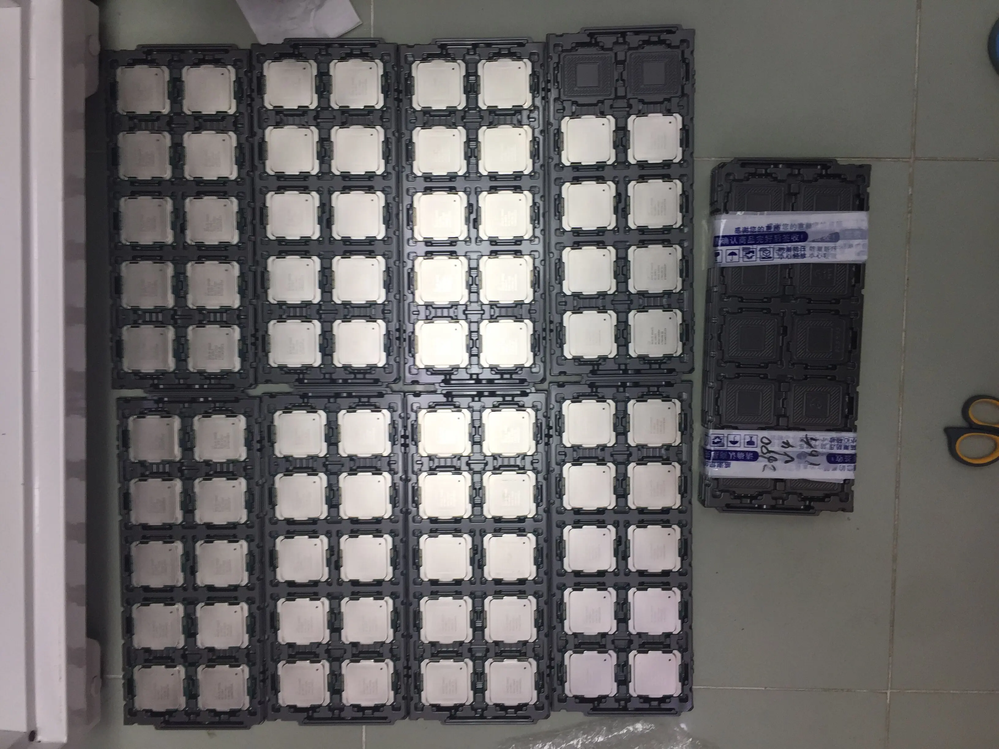  Оригинальный новый процессор Intel Xeon Silver 4110 (11M кэш 2 10 ГГц) CD8067303561400